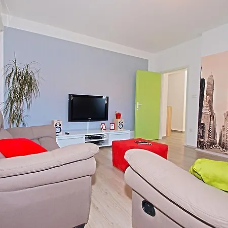 Milena 1087 * Pula