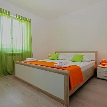 Apartman Milena 1087 *